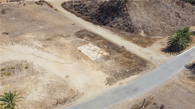 1 Palm Dr, Lake Elsinore, CA 92530