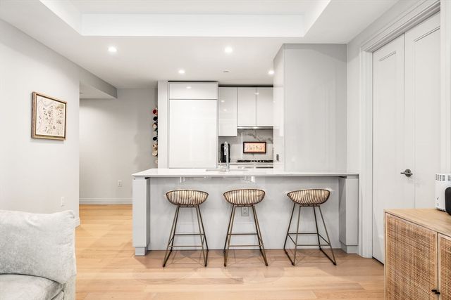 135 Seaport Blvd 906, Boston, MA 02210