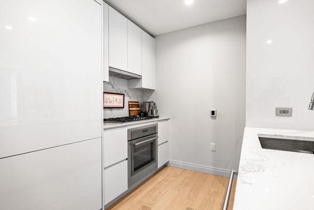 135 Seaport Blvd 906, Boston, MA 02210