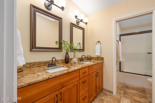 4537 E San Carlos Place S, Tucson, AZ 85712