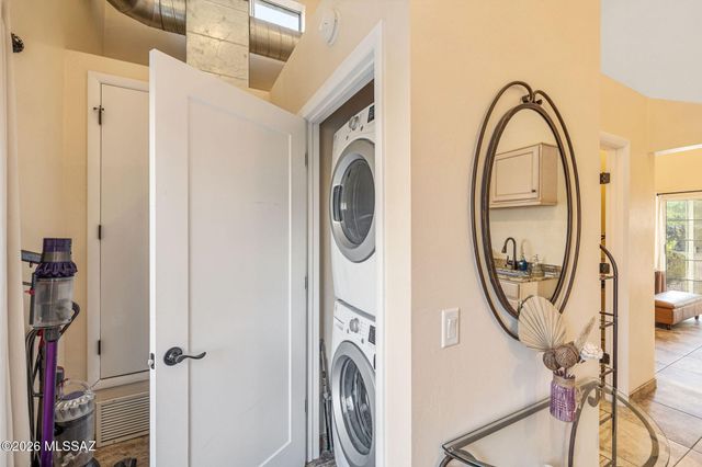 4537 E San Carlos Place S, Tucson, AZ 85712