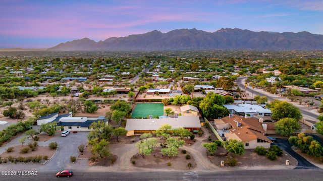 4537 E San Carlos Place S, Tucson, AZ 85712