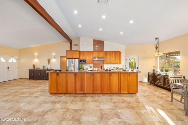 4537 E San Carlos Place S, Tucson, AZ 85712
