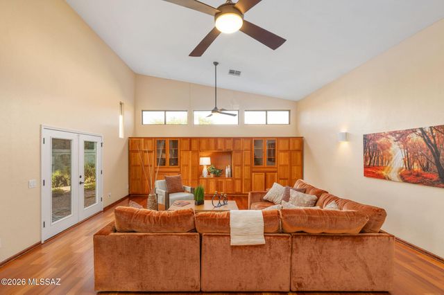 4537 E San Carlos Place S, Tucson, AZ 85712