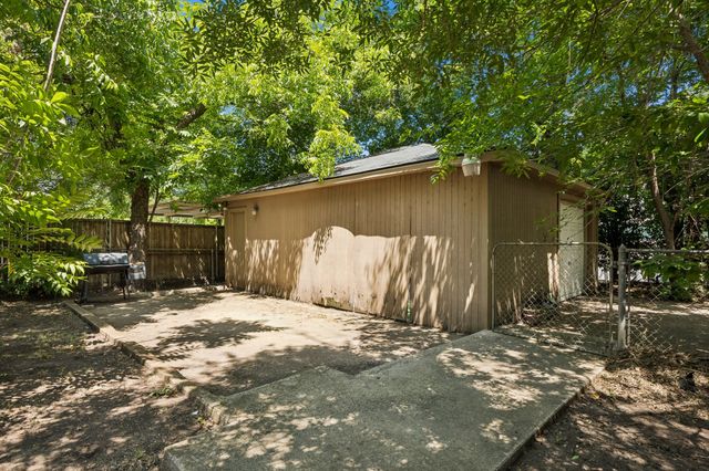 3228 E Perryton Drive, Dallas, TX 75224
