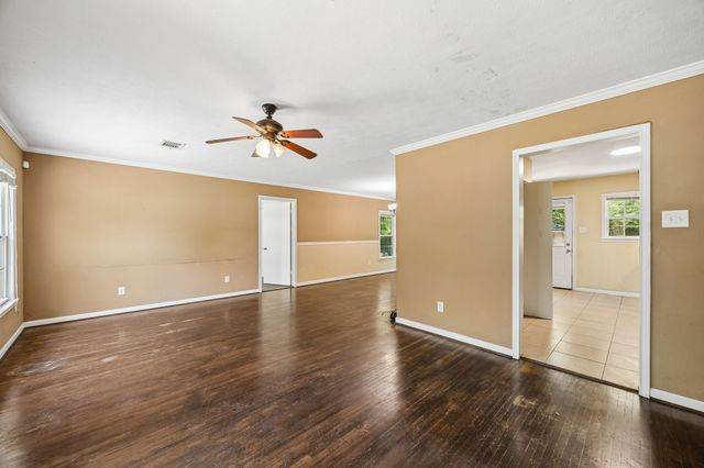 3228 E Perryton Drive, Dallas, TX 75224