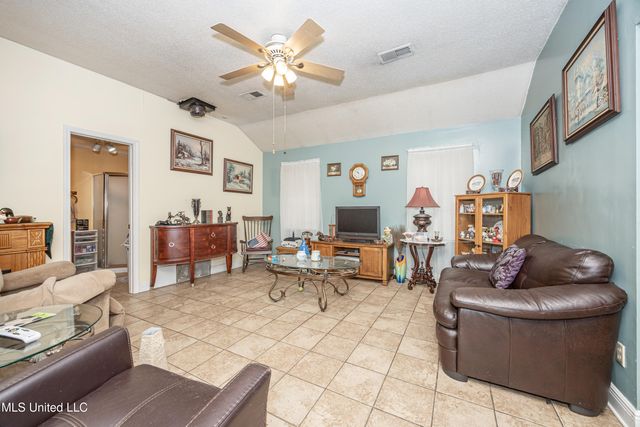 13162 Hudson Krohn Road, Biloxi, MS 39532