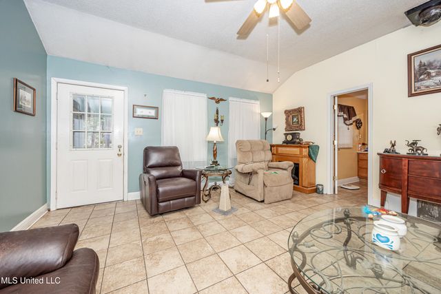 13162 Hudson Krohn Road, Biloxi, MS 39532