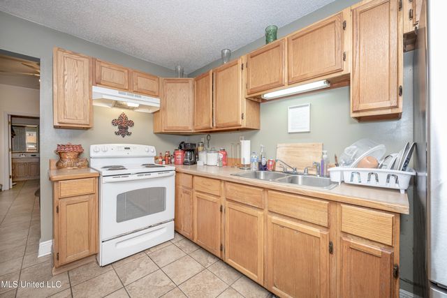 13162 Hudson Krohn Road, Biloxi, MS 39532