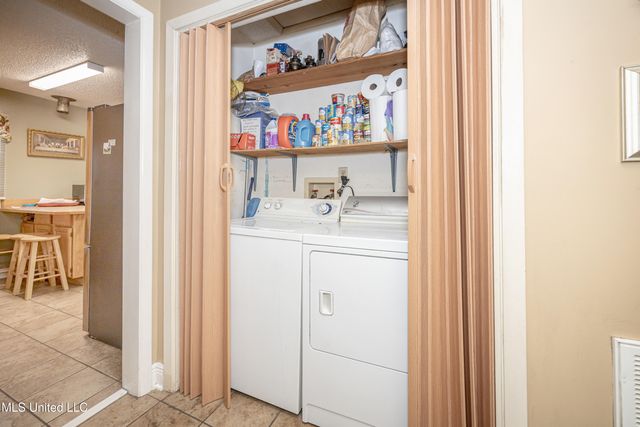 13162 Hudson Krohn Road, Biloxi, MS 39532