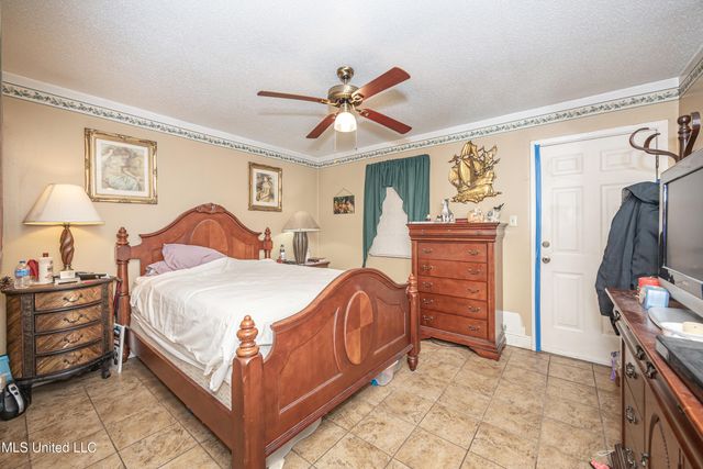 13162 Hudson Krohn Road, Biloxi, MS 39532