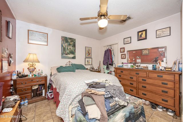 13162 Hudson Krohn Road, Biloxi, MS 39532