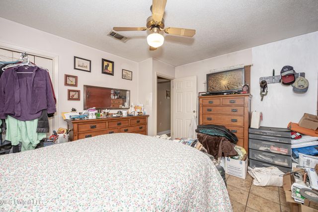 13162 Hudson Krohn Road, Biloxi, MS 39532