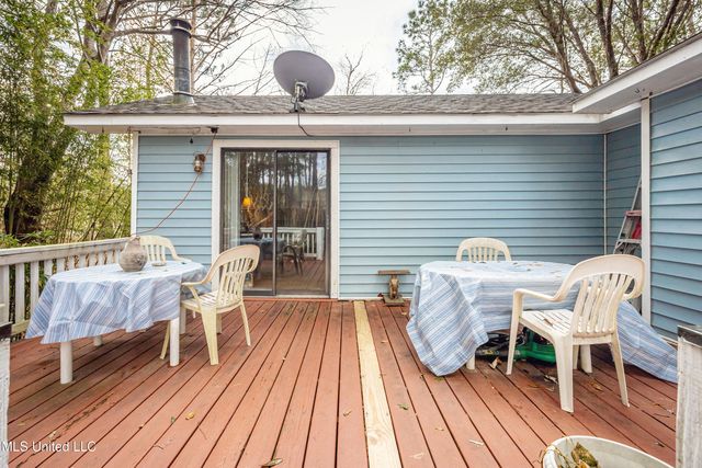 13162 Hudson Krohn Road, Biloxi, MS 39532