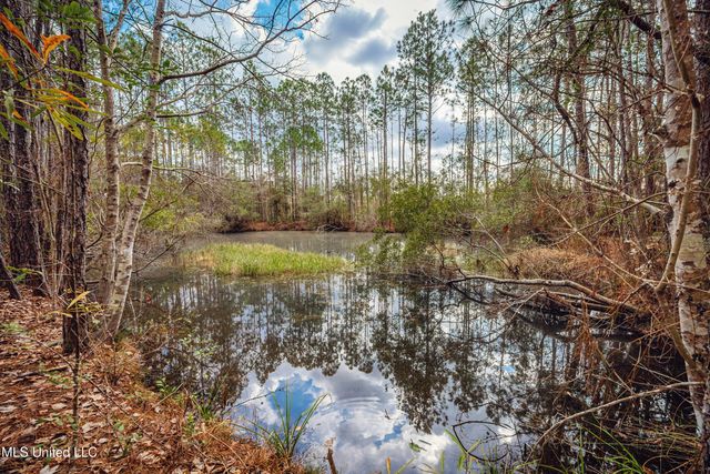 13162 Hudson Krohn Road, Biloxi, MS 39532