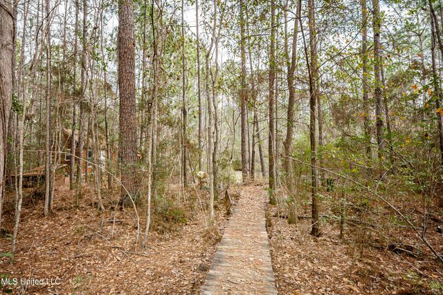 13162 Hudson Krohn Road, Biloxi, MS 39532