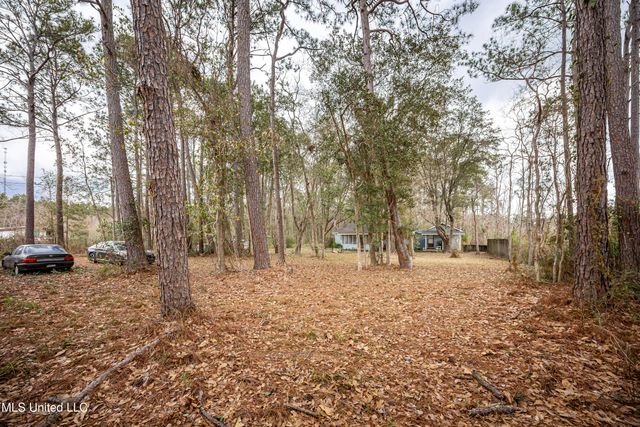 13162 Hudson Krohn Road, Biloxi, MS 39532