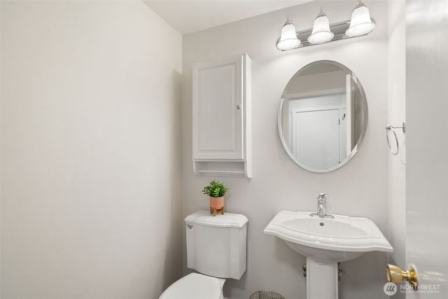 21985 Apollo Drive NE, Poulsbo, WA 98370