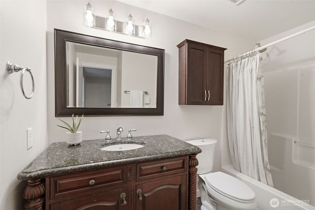 21985 Apollo Drive NE, Poulsbo, WA 98370