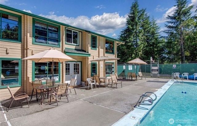 21985 Apollo Drive NE, Poulsbo, WA 98370