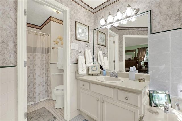 210 Brolley Woods Drive, Woodstock, GA 30189