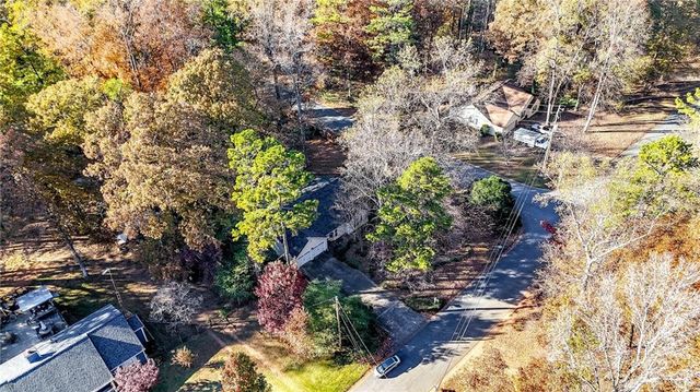 210 Brolley Woods Drive, Woodstock, GA 30189