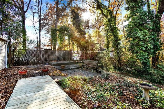 210 Brolley Woods Drive, Woodstock, GA 30189