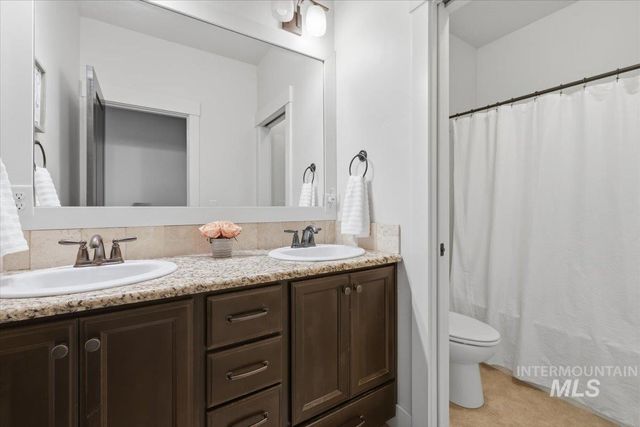 11735 W Carlisle Bay Dr, Star, ID 83669