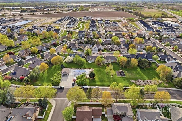 11735 W Carlisle Bay Dr, Star, ID 83669