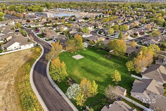 11735 W Carlisle Bay Dr, Star, ID 83669