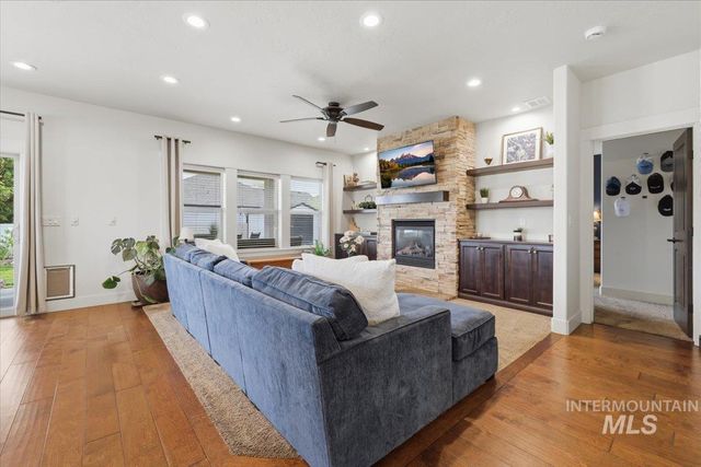 11735 W Carlisle Bay Dr, Star, ID 83669