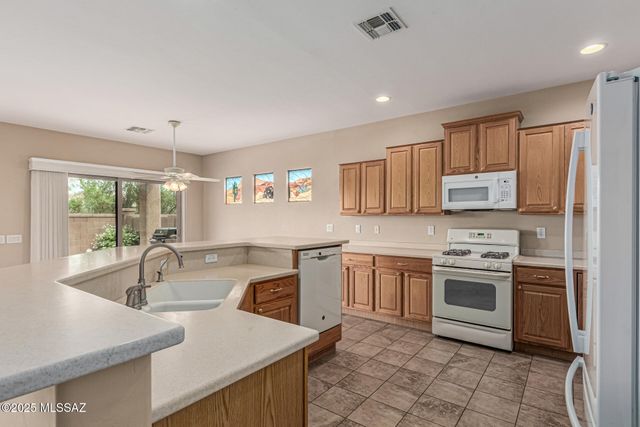 14235 S Via Del Farolito, Sahuarita, AZ 85629