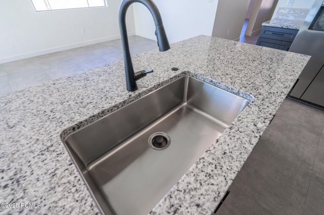 3007 N 570 North, Hurricane, UT 84737