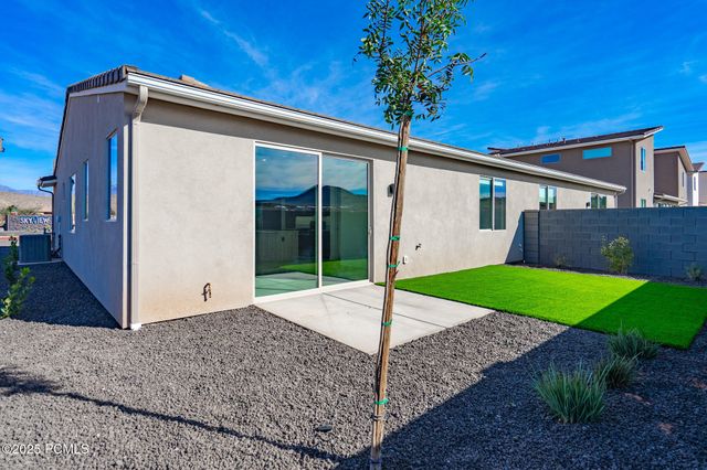 3007 N 570 North, Hurricane, UT 84737