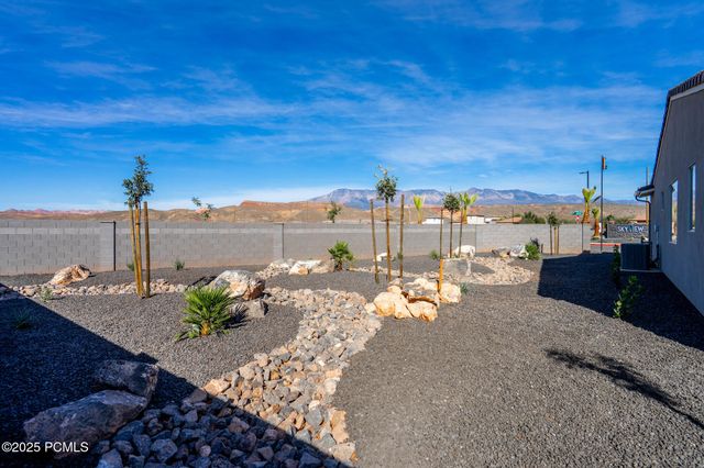 3007 N 570 North, Hurricane, UT 84737