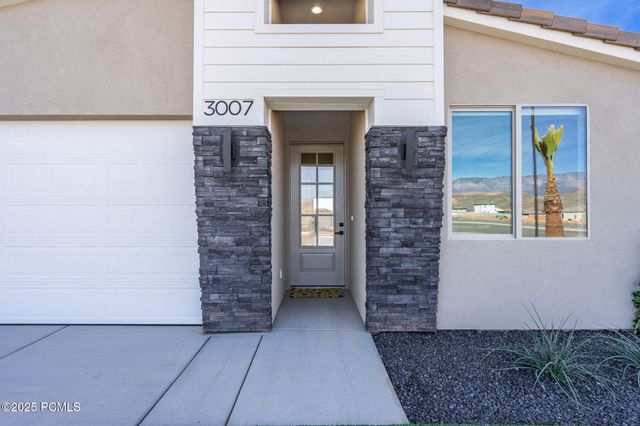 3007 N 570 North, Hurricane, UT 84737