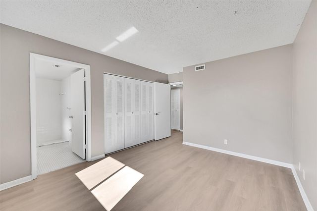 719 Gardens Dr 201, Pompano Beach, FL 33069