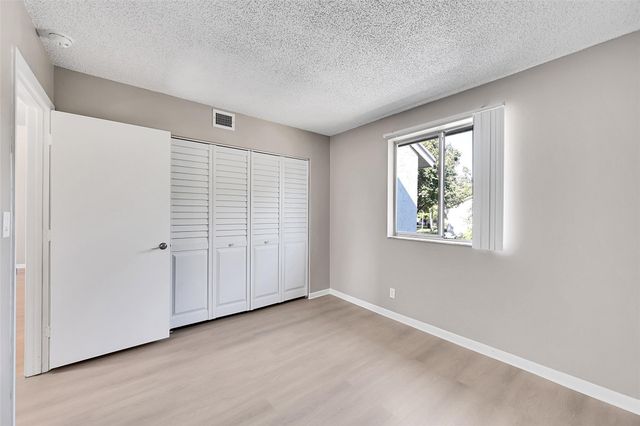 719 Gardens Dr 201, Pompano Beach, FL 33069