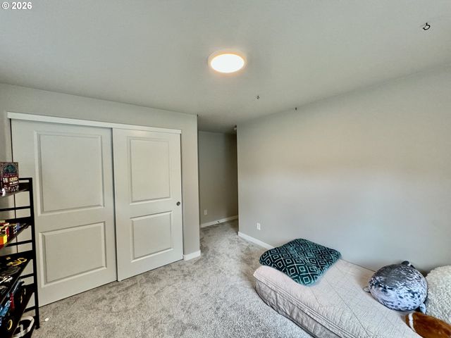 320 OAK St, Florence, OR 97439