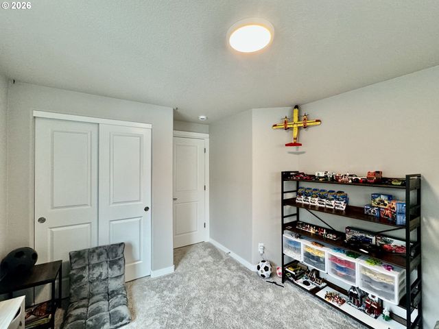 320 OAK St, Florence, OR 97439