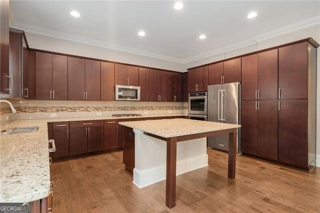 4900 Kentwood Drive, Marietta, GA 30068