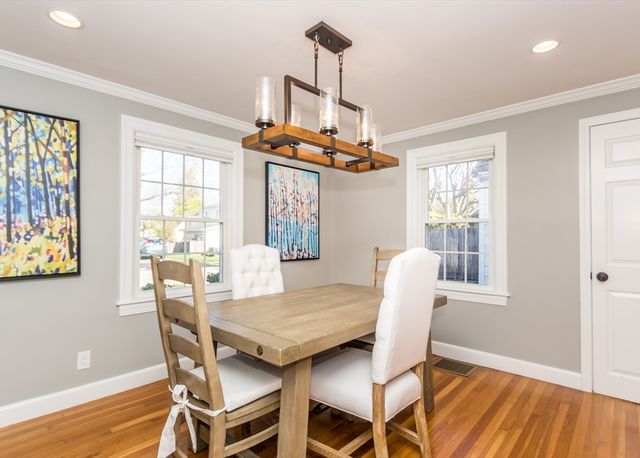 91 Canterbury Road, Waltham, MA 02453