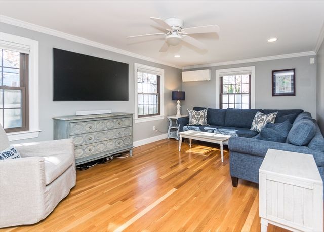 91 Canterbury Road, Waltham, MA 02453