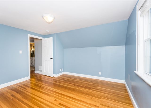 91 Canterbury Road, Waltham, MA 02453