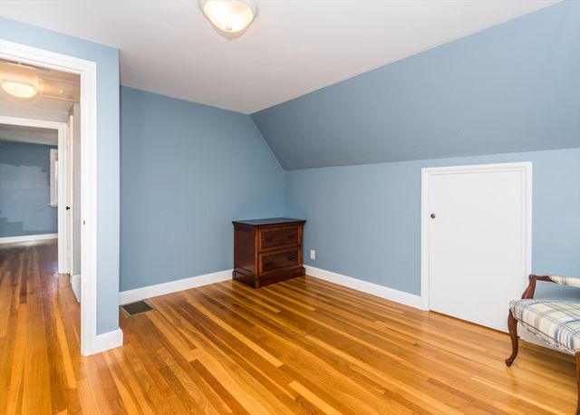 91 Canterbury Road, Waltham, MA 02453