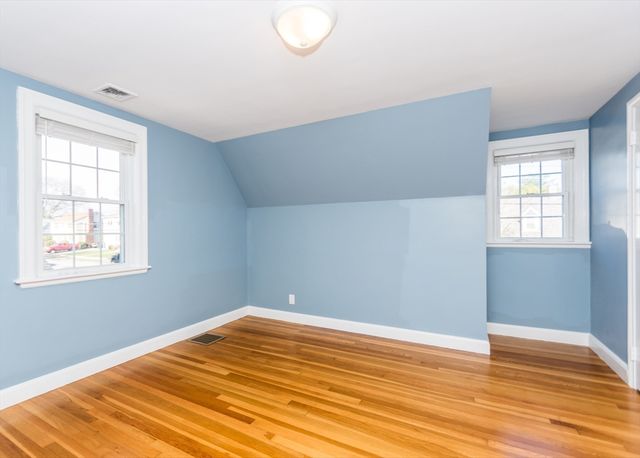 91 Canterbury Road, Waltham, MA 02453