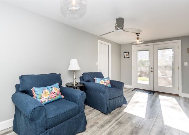 91 Canterbury Road, Waltham, MA 02453