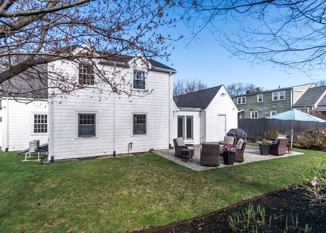 91 Canterbury Road, Waltham, MA 02453