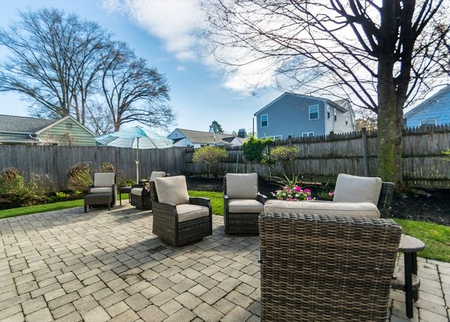 91 Canterbury Road, Waltham, MA 02453