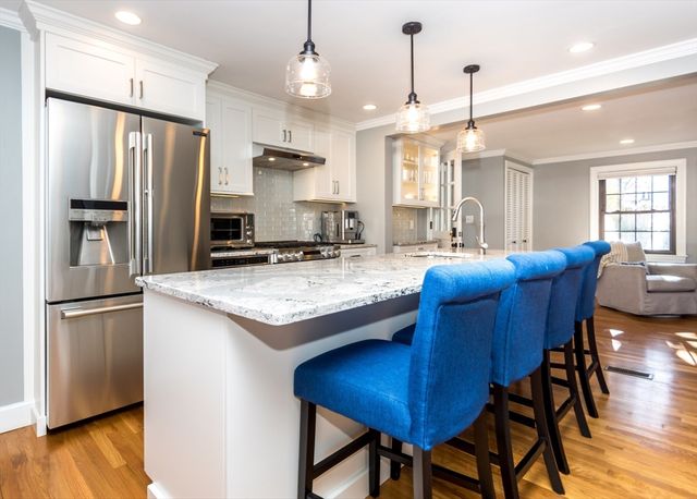 91 Canterbury Road, Waltham, MA 02453